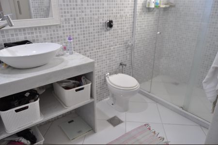 Casa de condomínio à venda com 200m², 5 quartos e 1 vagaBanheiro/Suíte