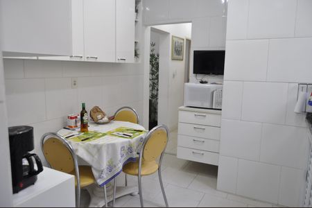 Casa de condomínio à venda com 200m², 5 quartos e 1 vagaCozinha