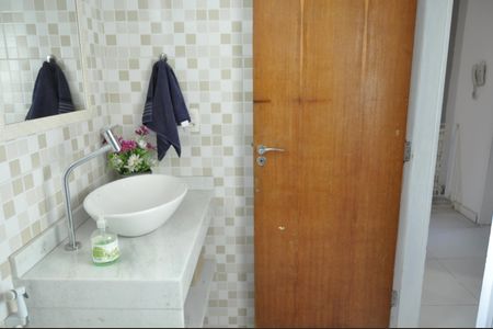 Casa de condomínio à venda com 200m², 5 quartos e 1 vagaBanheiro/Suíte