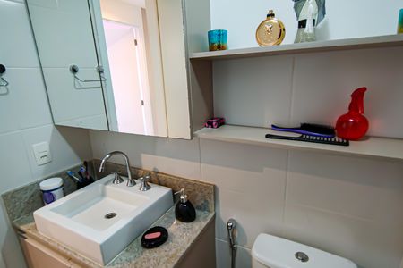 Apartamento à venda com 82m², 3 quartos e 1 vagabanheiro social