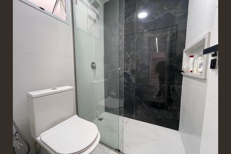 Apartamento à venda com 55m², 2 quartos e 1 vaga Apartamento à venda com 55m², 2 quartos e 1 vagaBanheiro Social