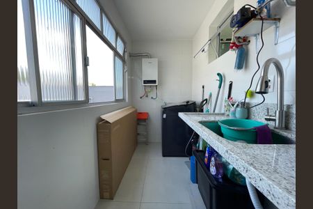 Apartamento à venda com 55m², 2 quartos e 1 vaga Apartamento à venda com 55m², 2 quartos e 1 vagaÁrea de Serviço