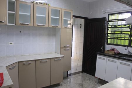 Casa à venda com 225m², 3 quartos e 4 vagasCozinha