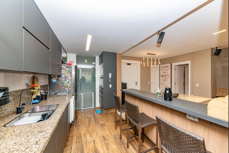 Apartamento à venda com 156m², 4 quartos e 3 vagasCozinha