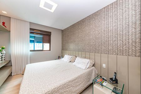 Apartamento à venda com 156m², 4 quartos e 3 vagasSuíte 1