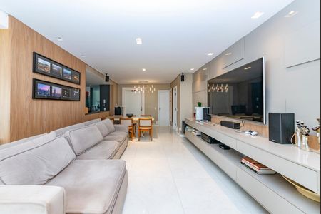 Apartamento à venda com 156m², 4 quartos e 3 vagasSala