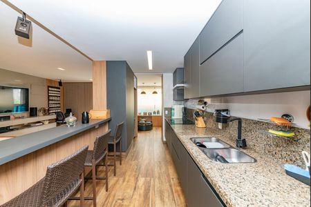 Apartamento à venda com 156m², 4 quartos e 3 vagasCozinha