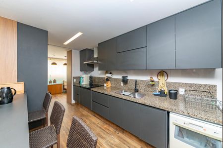 Apartamento à venda com 156m², 4 quartos e 3 vagasCozinha