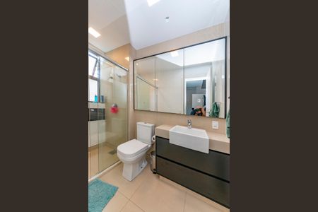 Apartamento à venda com 156m², 4 quartos e 3 vagasBanheiro da Suíte 2