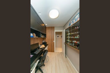 Apartamento à venda com 156m², 4 quartos e 3 vagasQuarto 4 - Escritório