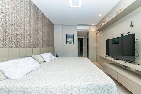 Apartamento à venda com 156m², 4 quartos e 3 vagasSuíte 1