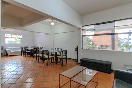 Apartamento à venda com 71m², 3 quartos e 2 vagas Apartamento à venda com 71m², 3 quartos e 2 vagasÁrea comum - Salão de festas