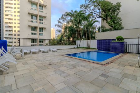 Apartamento à venda com 71m², 3 quartos e 2 vagas Apartamento à venda com 71m², 3 quartos e 2 vagasÁrea comum - Piscina