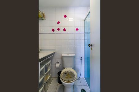 Apartamento à venda com 71m², 3 quartos e 2 vagas Apartamento à venda com 71m², 3 quartos e 2 vagasBanheiro da Suíte