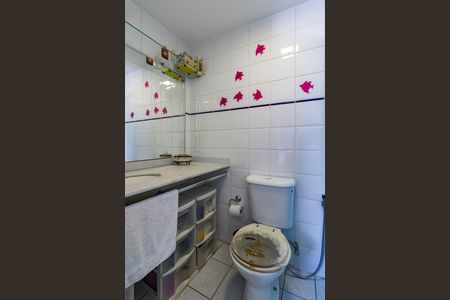 Apartamento à venda com 71m², 3 quartos e 2 vagas Apartamento à venda com 71m², 3 quartos e 2 vagasBanheiro da Suíte