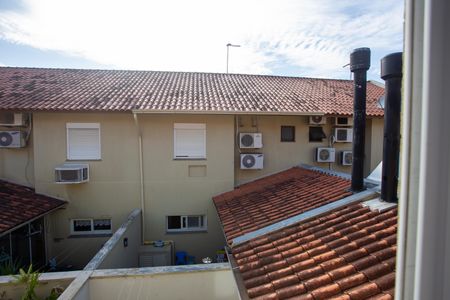 Casa de condomínio à venda com 100m², 3 quartos e 3 vagas Casa de condomínio à venda com 100m², 3 quartos e 3 vagasVista do Quarto 3