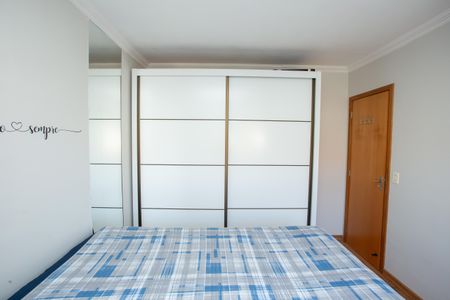 Casa de condomínio à venda com 100m², 3 quartos e 3 vagas Casa de condomínio à venda com 100m², 3 quartos e 3 vagasQuarto 2