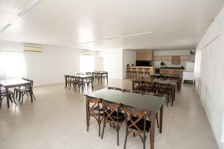 Casa de condomínio à venda com 100m², 3 quartos e 3 vagas Casa de condomínio à venda com 100m², 3 quartos e 3 vagasÁrea comum