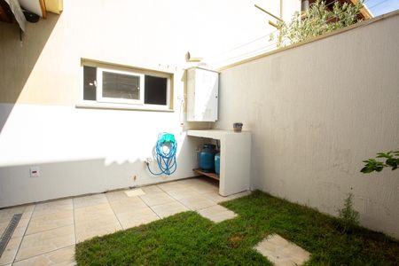 Casa de condomínio à venda com 100m², 3 quartos e 3 vagas Casa de condomínio à venda com 100m², 3 quartos e 3 vagasJardim