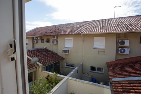 Casa de condomínio à venda com 100m², 3 quartos e 3 vagas Casa de condomínio à venda com 100m², 3 quartos e 3 vagasVista do Quarto 3
