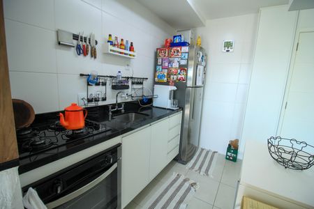 Apartamento à venda com 80m², 2 quartos e 2 vagasCozinha