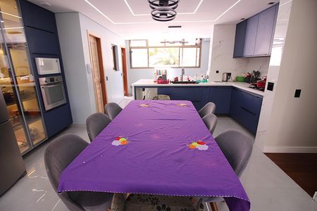 Apartamento à venda com 280m², 3 quartos e 3 vagasCozinha e Espaço Gourmet