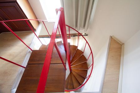 Apartamento para alugar com 67m², 1 quarto e 1 vaga Apartamento para alugar com 67m², 1 quarto e 1 vagaEscada da Suíte