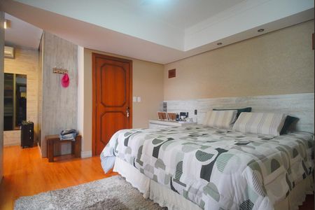 Apartamento à venda com 231m², 3 quartos e 2 vagasSuíte