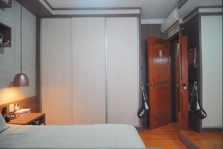 Apartamento à venda com 231m², 3 quartos e 2 vagasQuarto 1