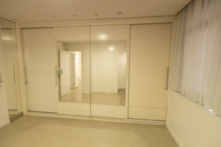 Apartamento à venda com 150m², 3 quartos e 2 vagasSuíte