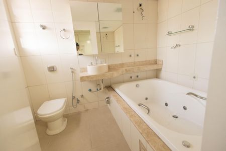 Apartamento à venda com 150m², 3 quartos e 2 vagasBanheiro suíte