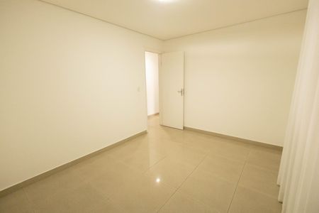 Apartamento à venda com 150m², 3 quartos e 2 vagasQuarto 2