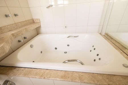 Apartamento à venda com 150m², 3 quartos e 2 vagasBanheiro suíte