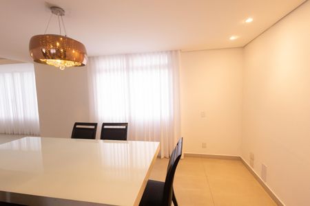 Apartamento à venda com 150m², 3 quartos e 2 vagasSala acoplada com sala de jantar