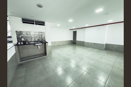 Apartamento à venda com 131m², 3 quartos e 1 vaga Apartamento à venda com 131m², 3 quartos e 1 vagaÁrea comum - Salão de festas