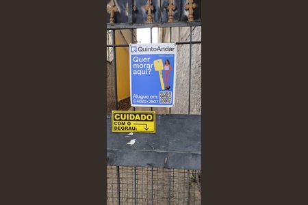 Casa de condomínio à venda com 242m², 5 quartos e 2 vagas Casa de condomínio à venda com 242m², 5 quartos e 2 vagasFachada + Plaquinha Instalada