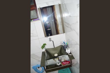 Casa de condomínio à venda com 242m², 5 quartos e 2 vagas Casa de condomínio à venda com 242m², 5 quartos e 2 vagasLavabo