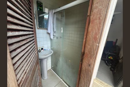 Casa de condomínio à venda com 242m², 5 quartos e 2 vagas