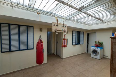 Casa à venda com 321m², 3 quartos e 2 vagas Casa à venda com 321m², 3 quartos e 2 vagasÁrea de Serviço