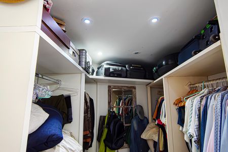 Casa de condomínio à venda com 259m², 4 quartos e 1 vaga Casa de condomínio à venda com 259m², 4 quartos e 1 vagaSuíte 1