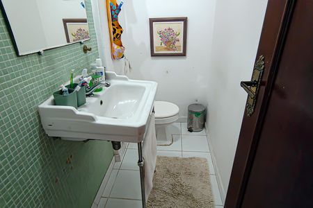 Casa de condomínio à venda com 259m², 4 quartos e 1 vaga Casa de condomínio à venda com 259m², 4 quartos e 1 vagaLavabo