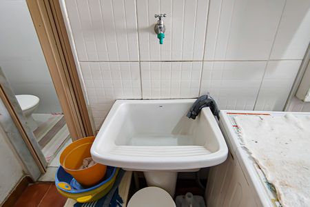 Casa de condomínio à venda com 259m², 4 quartos e 1 vaga Casa de condomínio à venda com 259m², 4 quartos e 1 vagaÁrea de Serviço