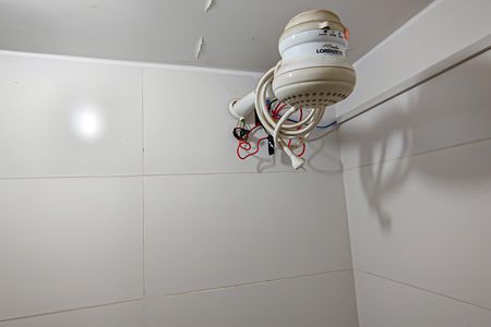 Casa de condomínio à venda com 259m², 4 quartos e 1 vaga Casa de condomínio à venda com 259m², 4 quartos e 1 vagaBanheiro de Serviço