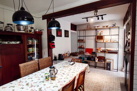 Casa de condomínio à venda com 259m², 4 quartos e 1 vaga Casa de condomínio à venda com 259m², 4 quartos e 1 vagaCozinha