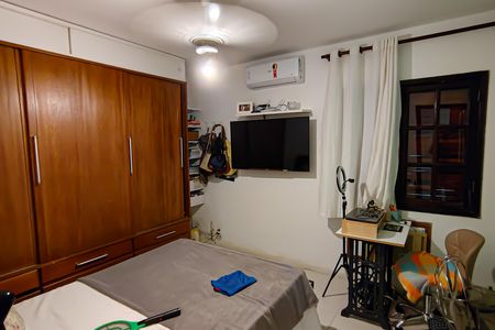 Casa de condomínio à venda com 259m², 4 quartos e 1 vaga Casa de condomínio à venda com 259m², 4 quartos e 1 vagaSuíte 2