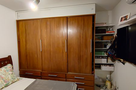 Casa de condomínio à venda com 259m², 4 quartos e 1 vaga Casa de condomínio à venda com 259m², 4 quartos e 1 vagaSuíte 2