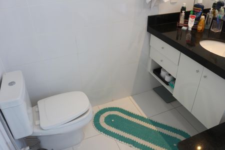 Apartamento à venda com 150m², 3 quartos e 3 vagasBanheiro da Suíte 1