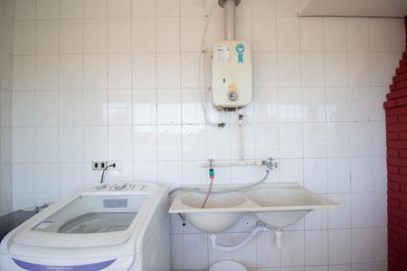 Casa à venda com 271m², 3 quartos e 6 vagas Casa à venda com 271m², 3 quartos e 6 vagasÁrea de Serviço