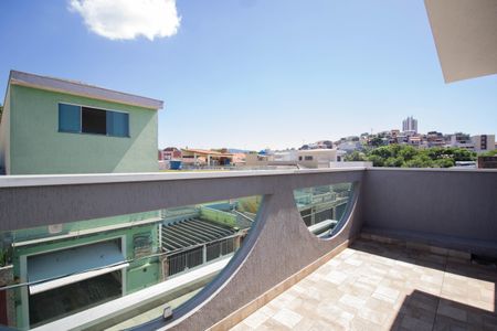 Casa à venda com 271m², 3 quartos e 6 vagas Casa à venda com 271m², 3 quartos e 6 vagasVaranda Quarto 1
