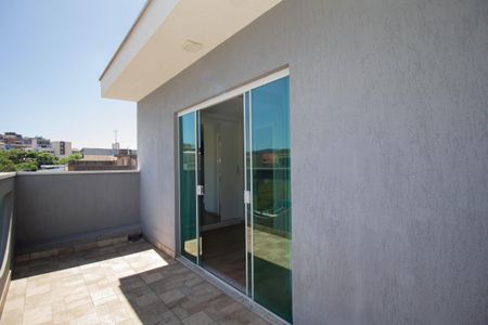 Casa à venda com 271m², 3 quartos e 6 vagas Casa à venda com 271m², 3 quartos e 6 vagasVaranda Quarto 1